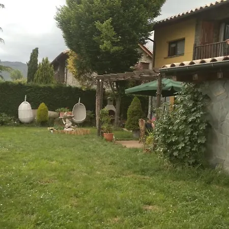 Casa Rous منزل للإقامة Molló